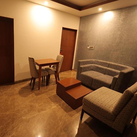 Thirumurugan Poondi Poppys Vista Hotel מראה חיצוני תמונה