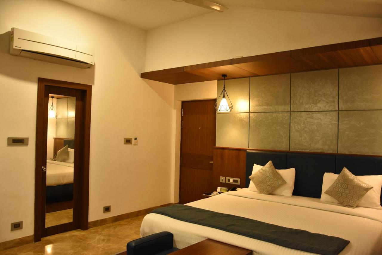 Thirumurugan Poondi Poppys Vista Hotel מראה חיצוני תמונה