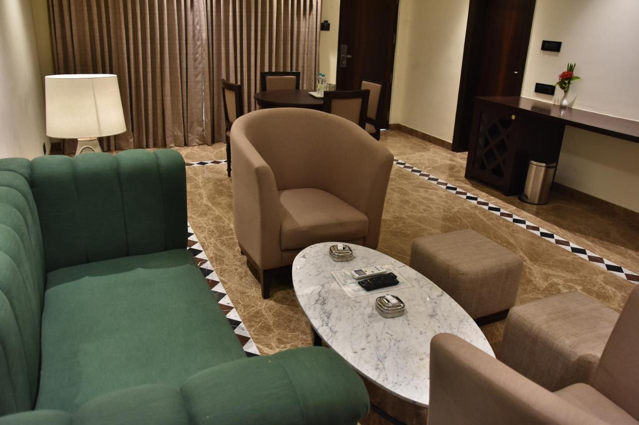 Thirumurugan Poondi Poppys Vista Hotel מראה חיצוני תמונה