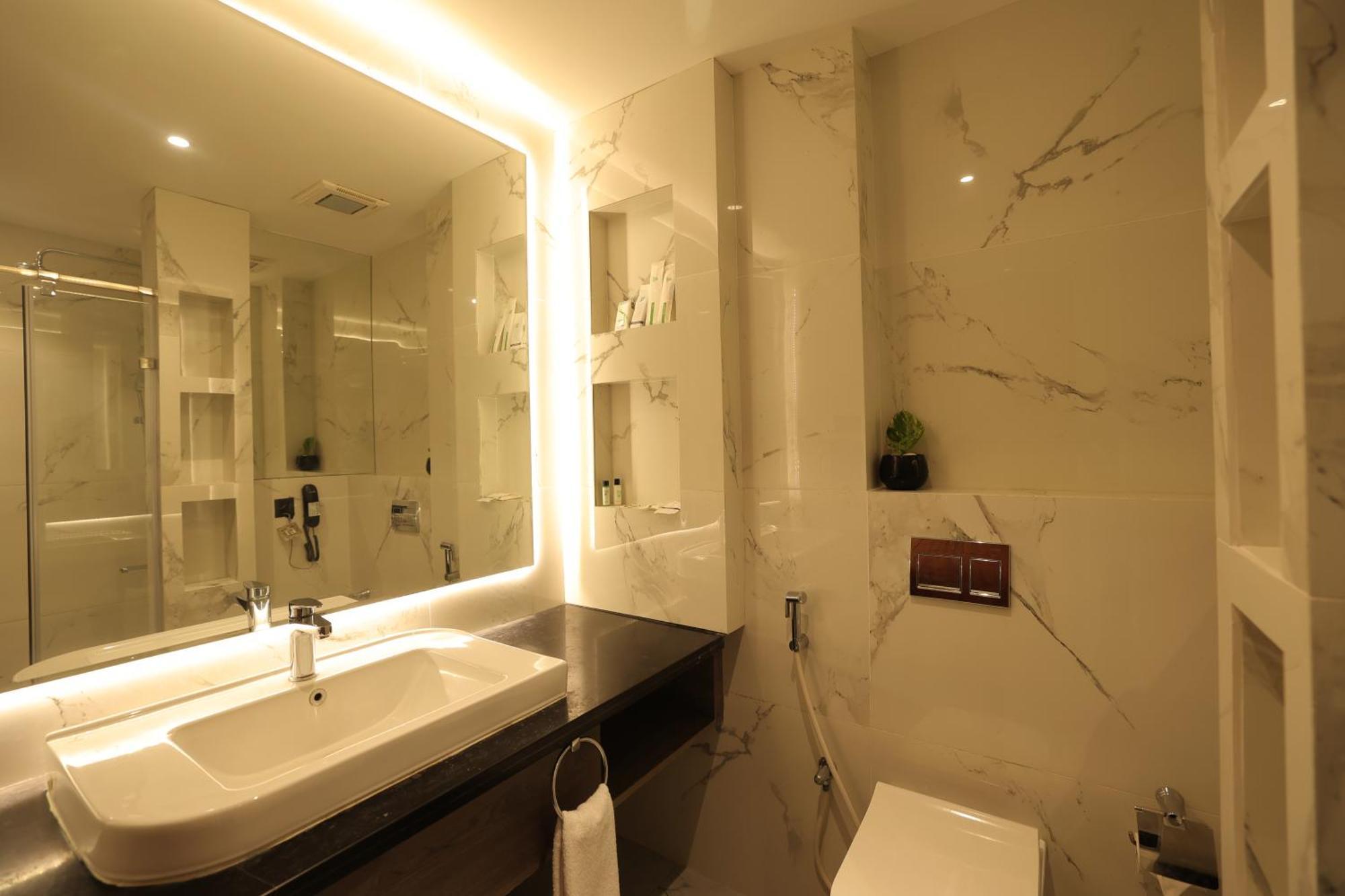 Thirumurugan Poondi Poppys Vista Hotel מראה חיצוני תמונה