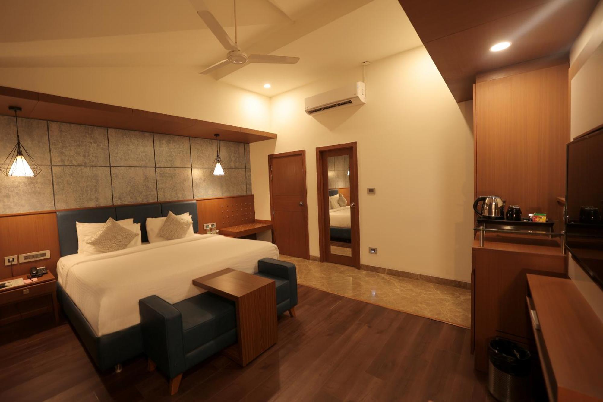 Thirumurugan Poondi Poppys Vista Hotel מראה חיצוני תמונה