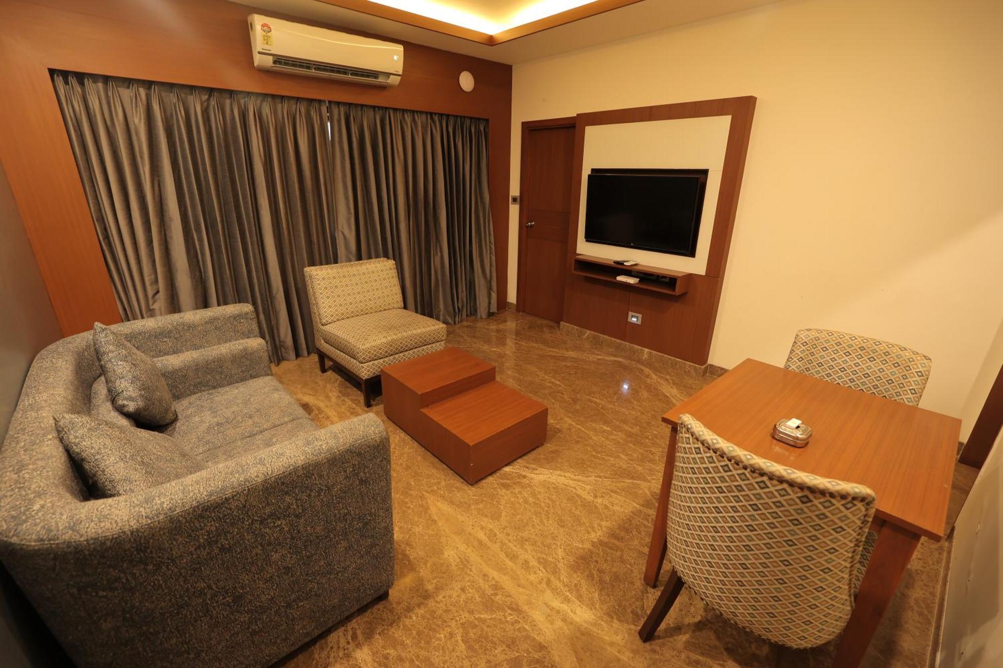 Thirumurugan Poondi Poppys Vista Hotel מראה חיצוני תמונה