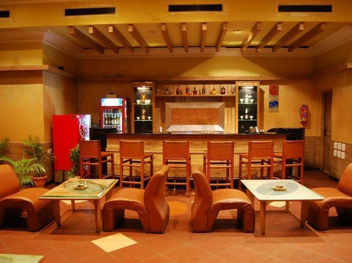 Thirumurugan Poondi Poppys Vista Hotel מראה חיצוני תמונה